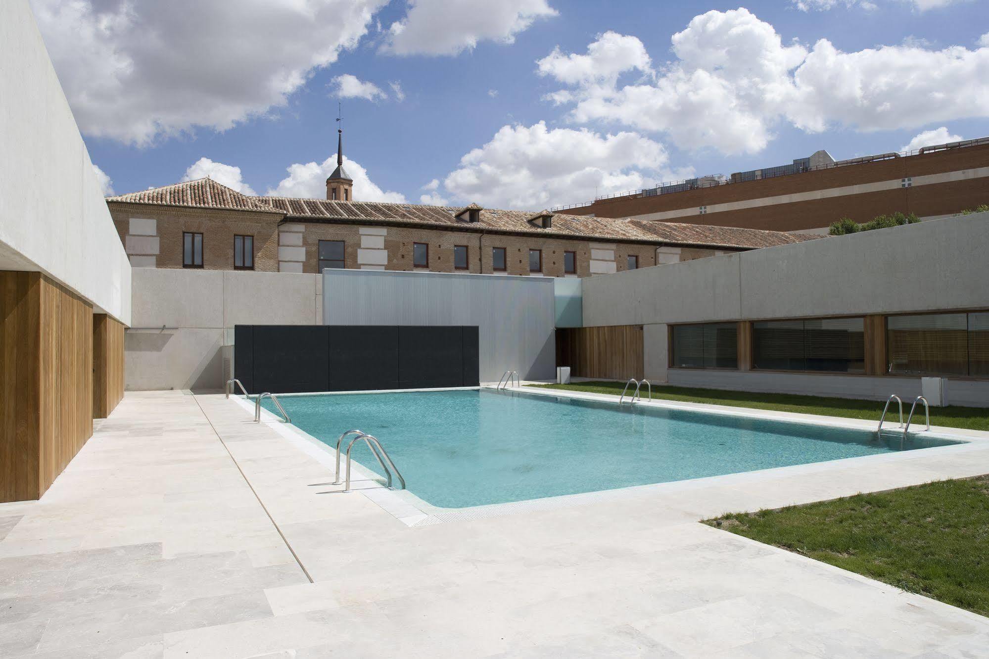Parador De Alcala De Henares Exterior photo