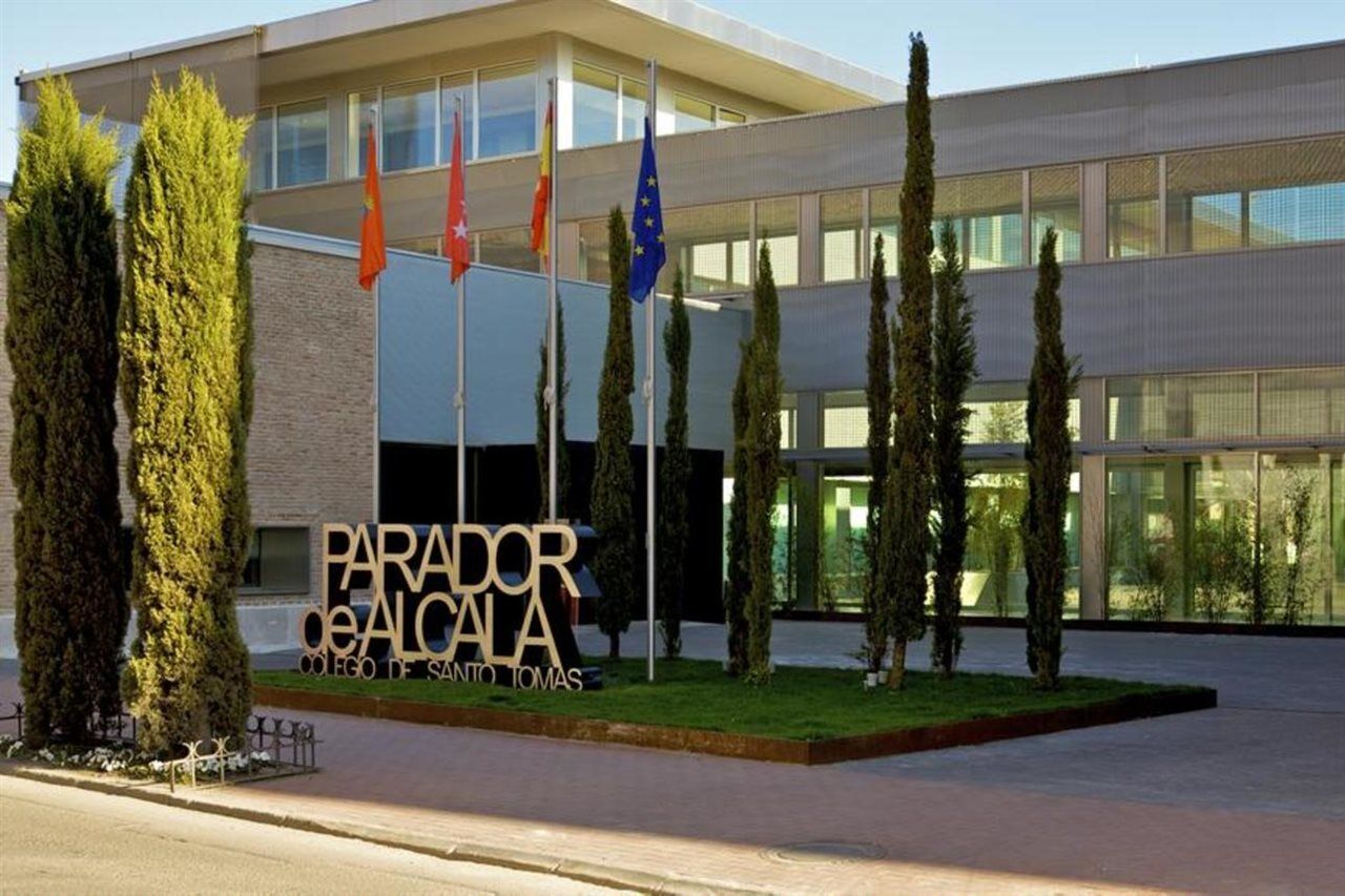 Parador De Alcala De Henares Exterior photo